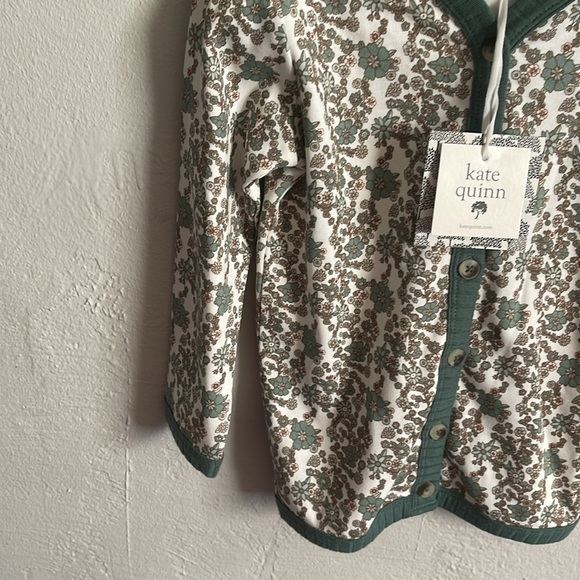 Kate Quinn V Neck Cardigan Jadeite Ditsy Floral - Picture 2 of 6